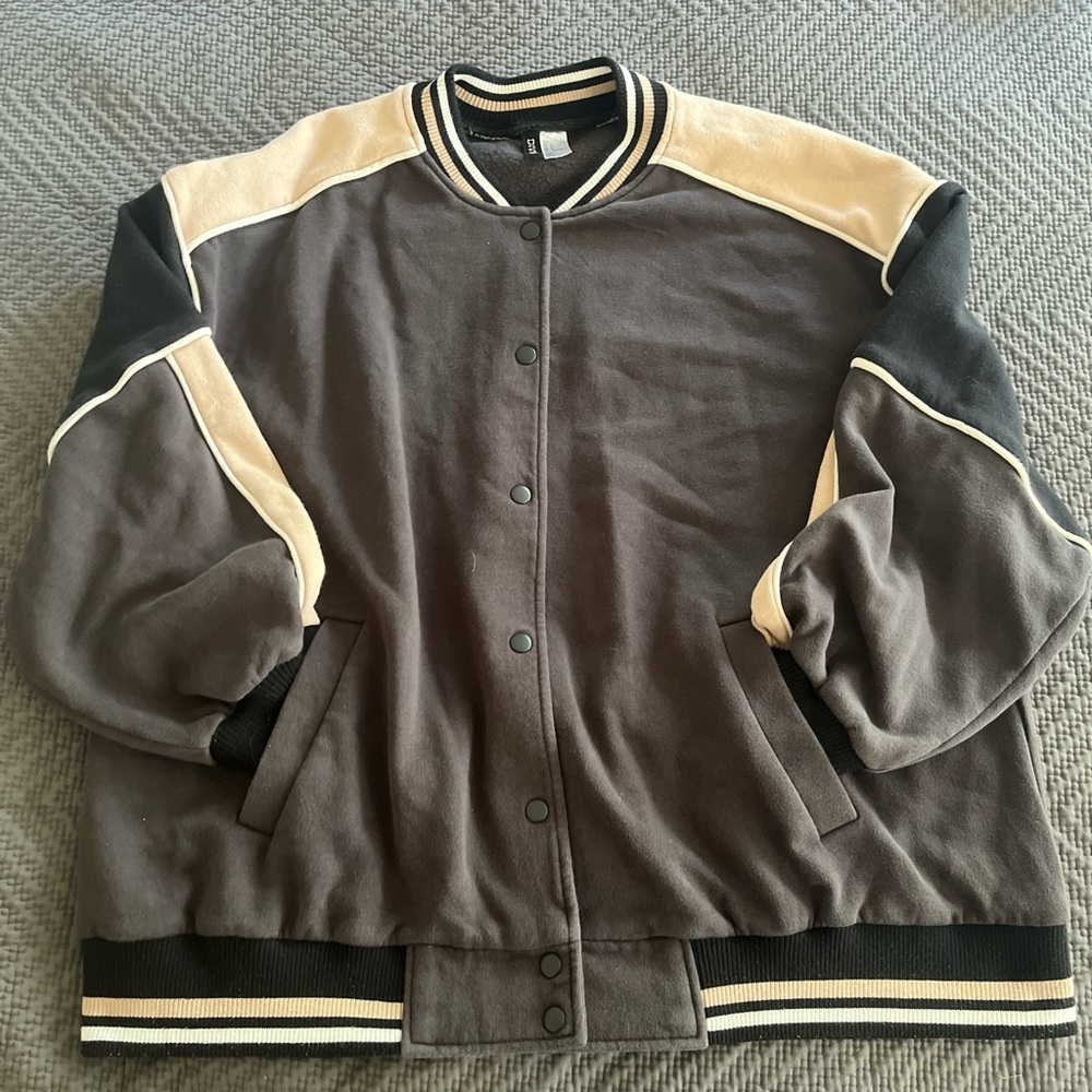 H&M Black and Cream Striped Jacket